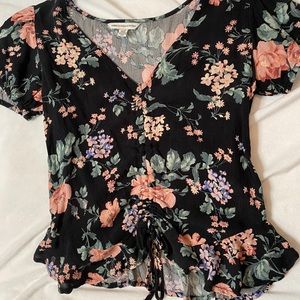 american eagle cropped blouse